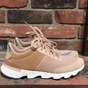 Sorel Kinetic Lite Lace Sneaker in Natural Tan